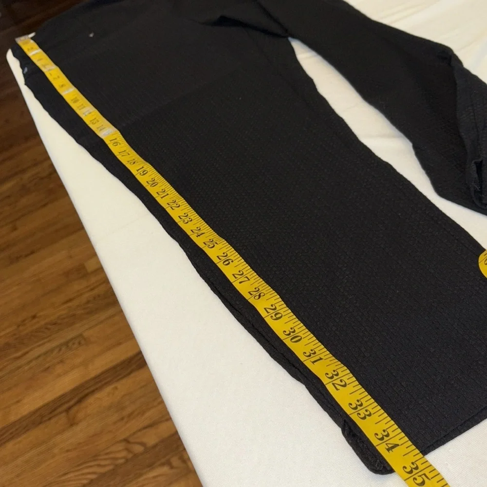 Maurices pants Bengaline style line pull on ankle length high rise Size large